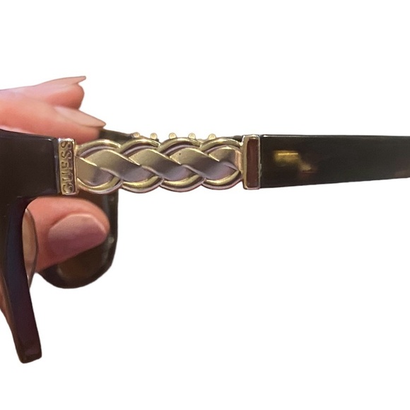 Guess GU7316 Butterfly Tortoise Women's Sunglasses GU7316-TO1 - Picture 5 of 8